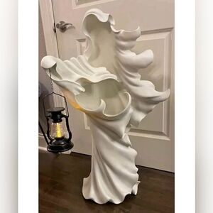 Cracker Barrel 2023 3 Foot White Ghost With Lantern